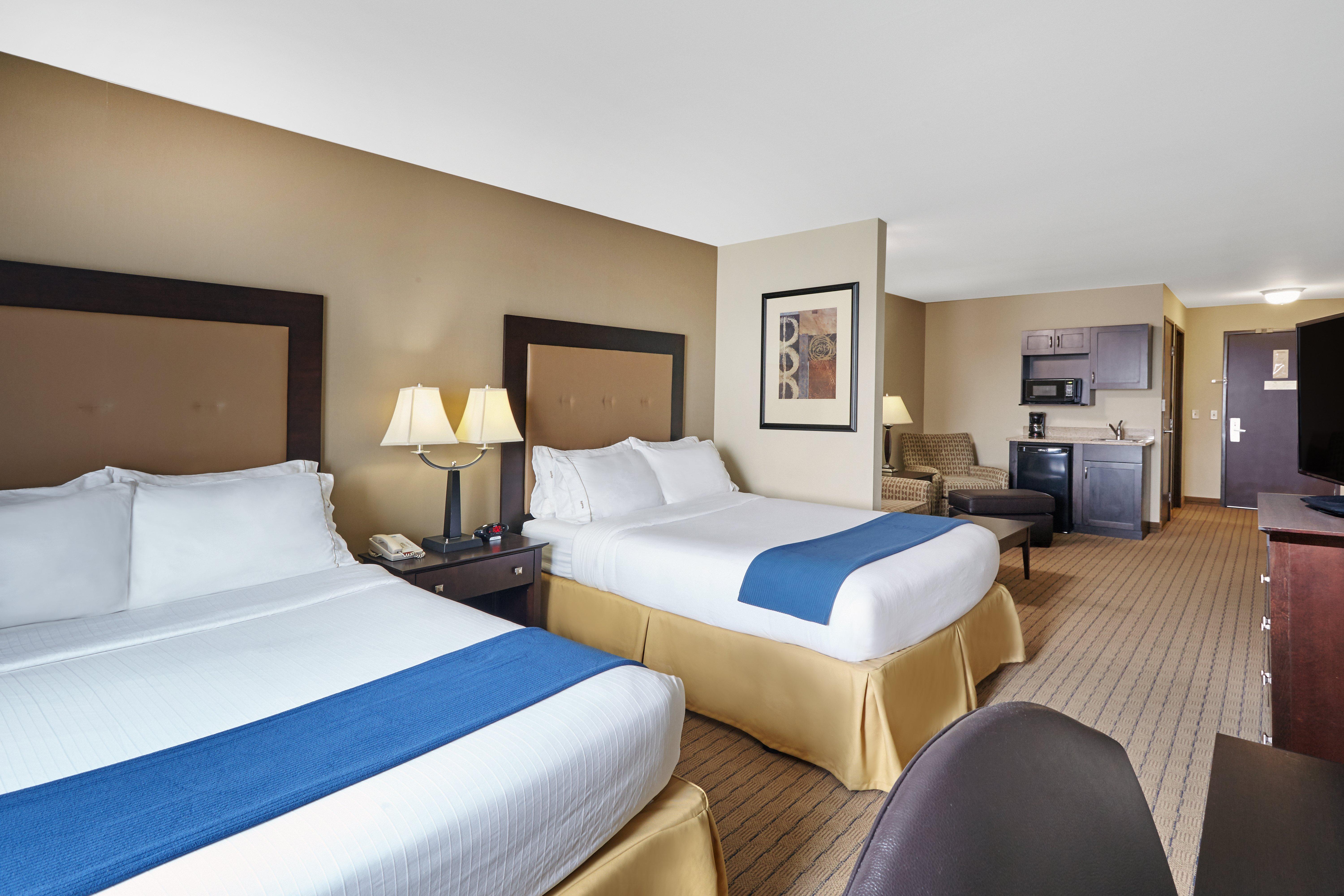 Holiday Inn Express & Suites Madison-Verona By Ihg Εξωτερικό φωτογραφία