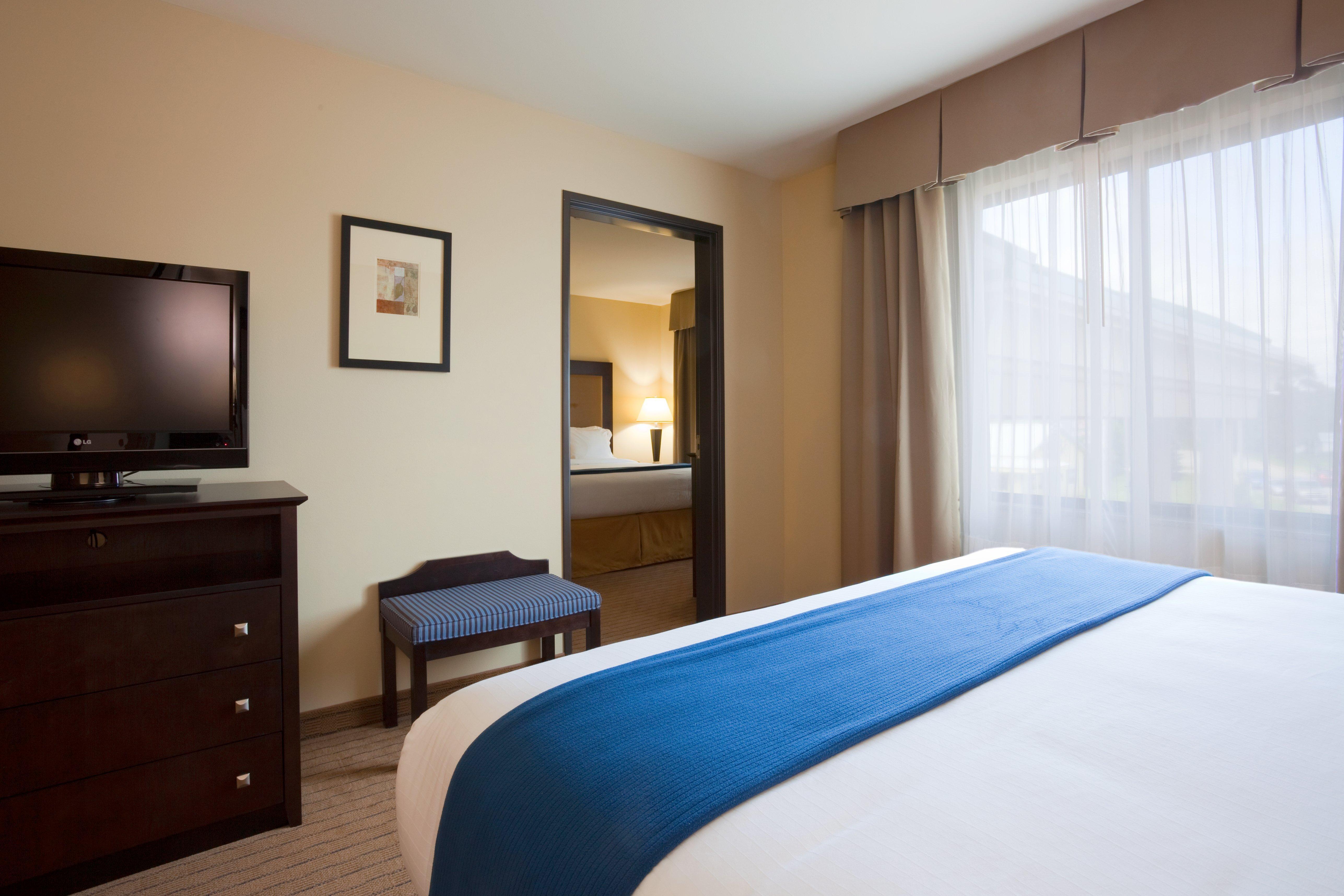 Holiday Inn Express & Suites Madison-Verona By Ihg Δωμάτιο φωτογραφία