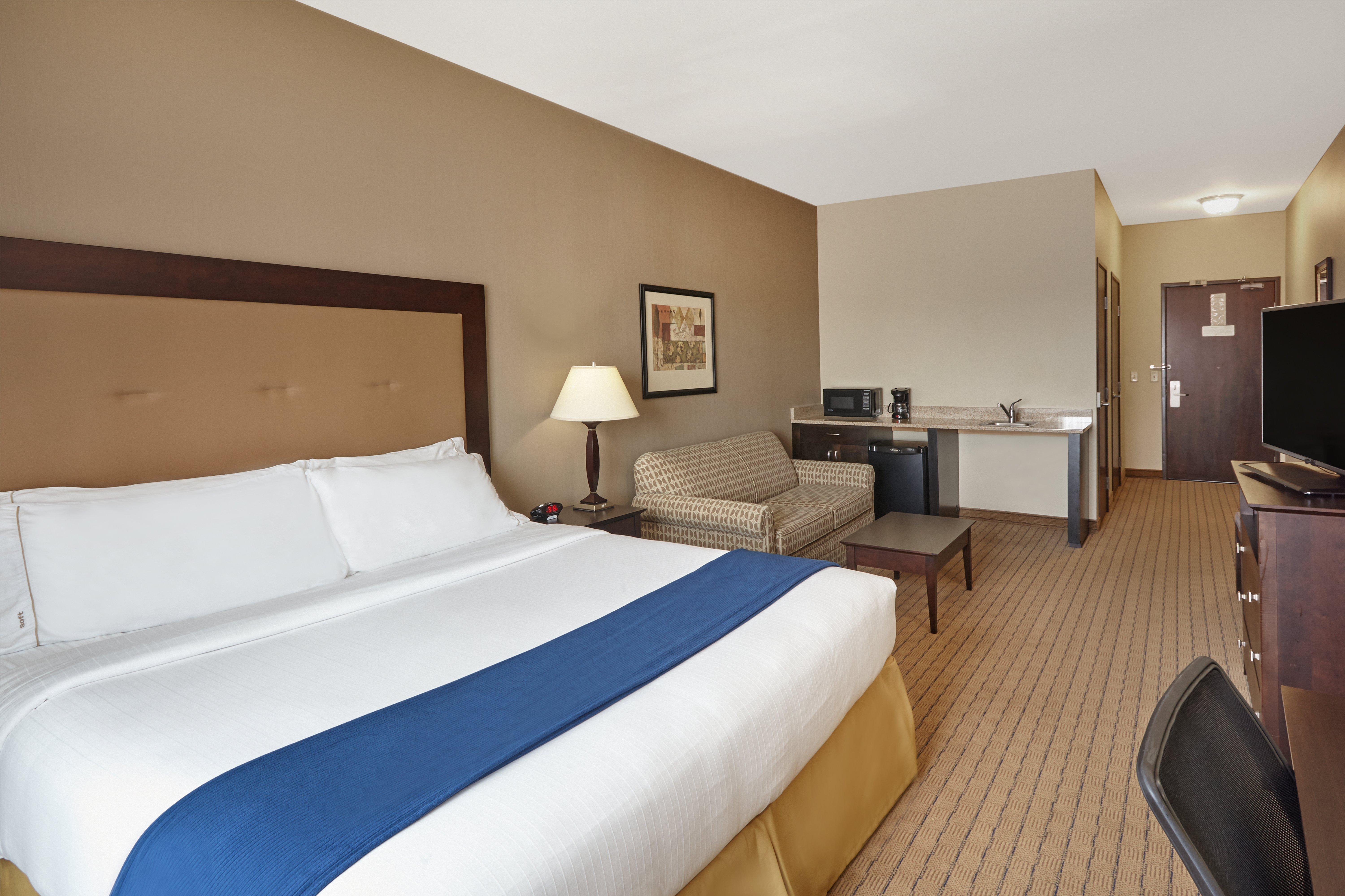 Holiday Inn Express & Suites Madison-Verona By Ihg Εξωτερικό φωτογραφία