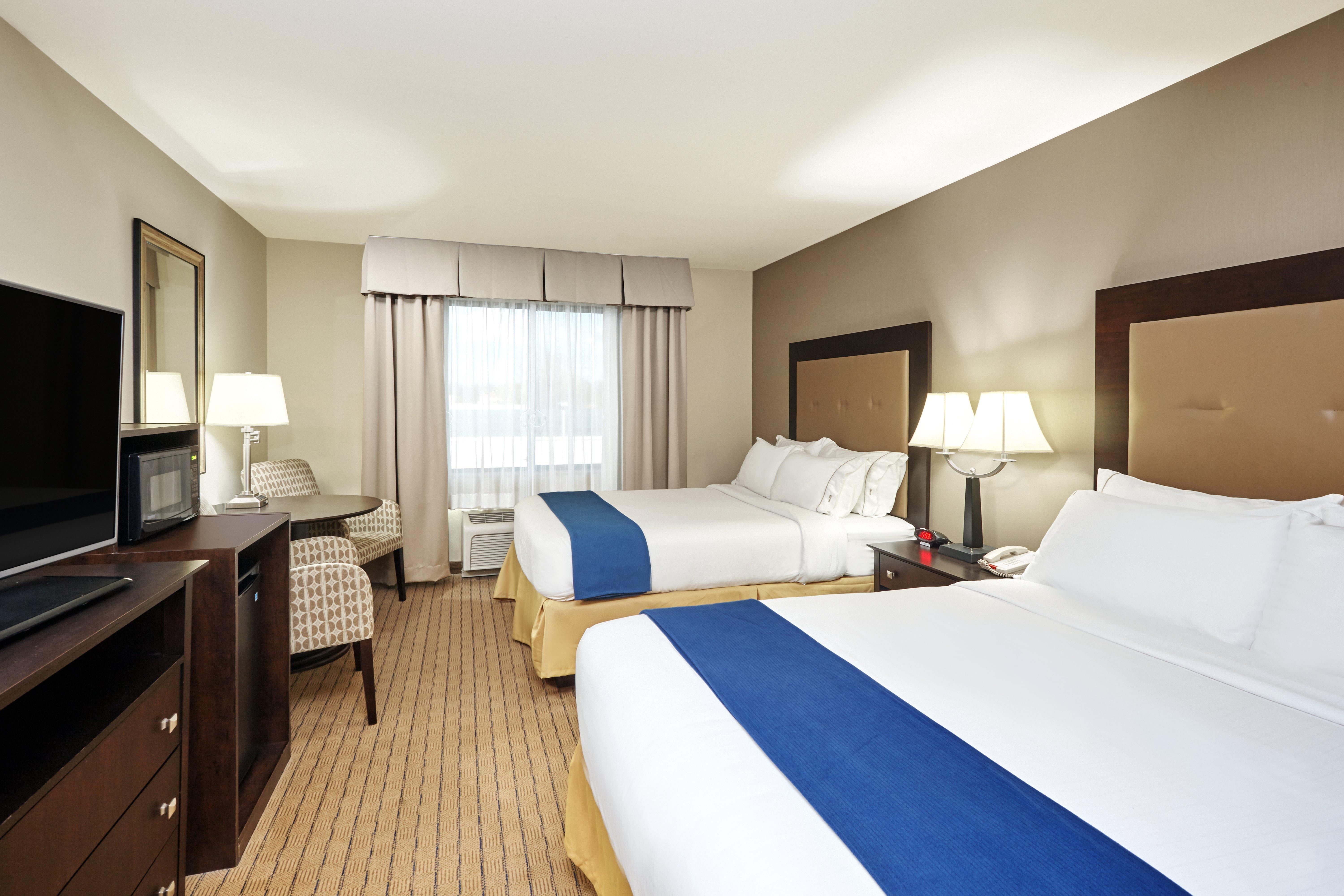 Holiday Inn Express & Suites Madison-Verona By Ihg Εξωτερικό φωτογραφία