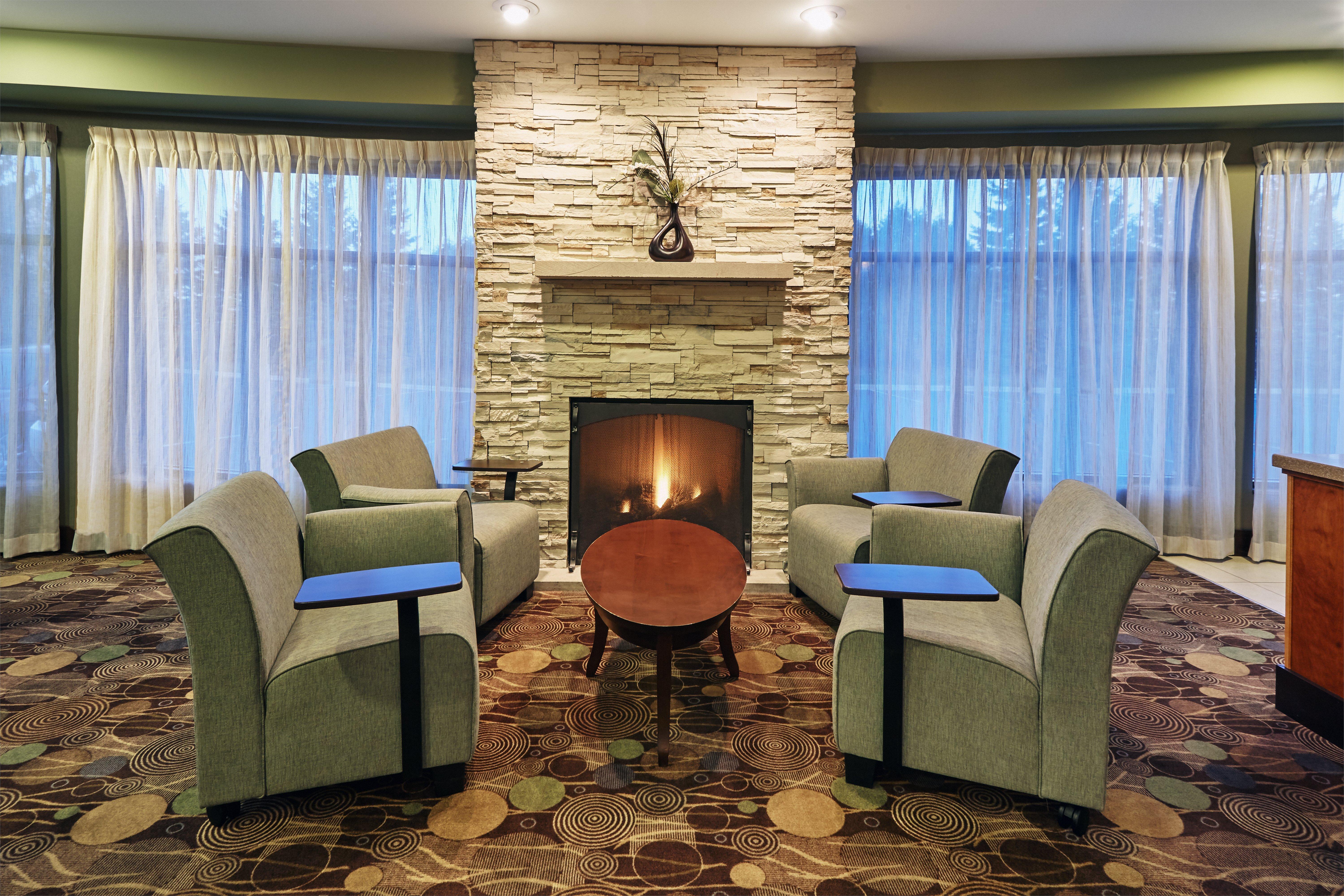 Holiday Inn Express & Suites Madison-Verona By Ihg Εξωτερικό φωτογραφία