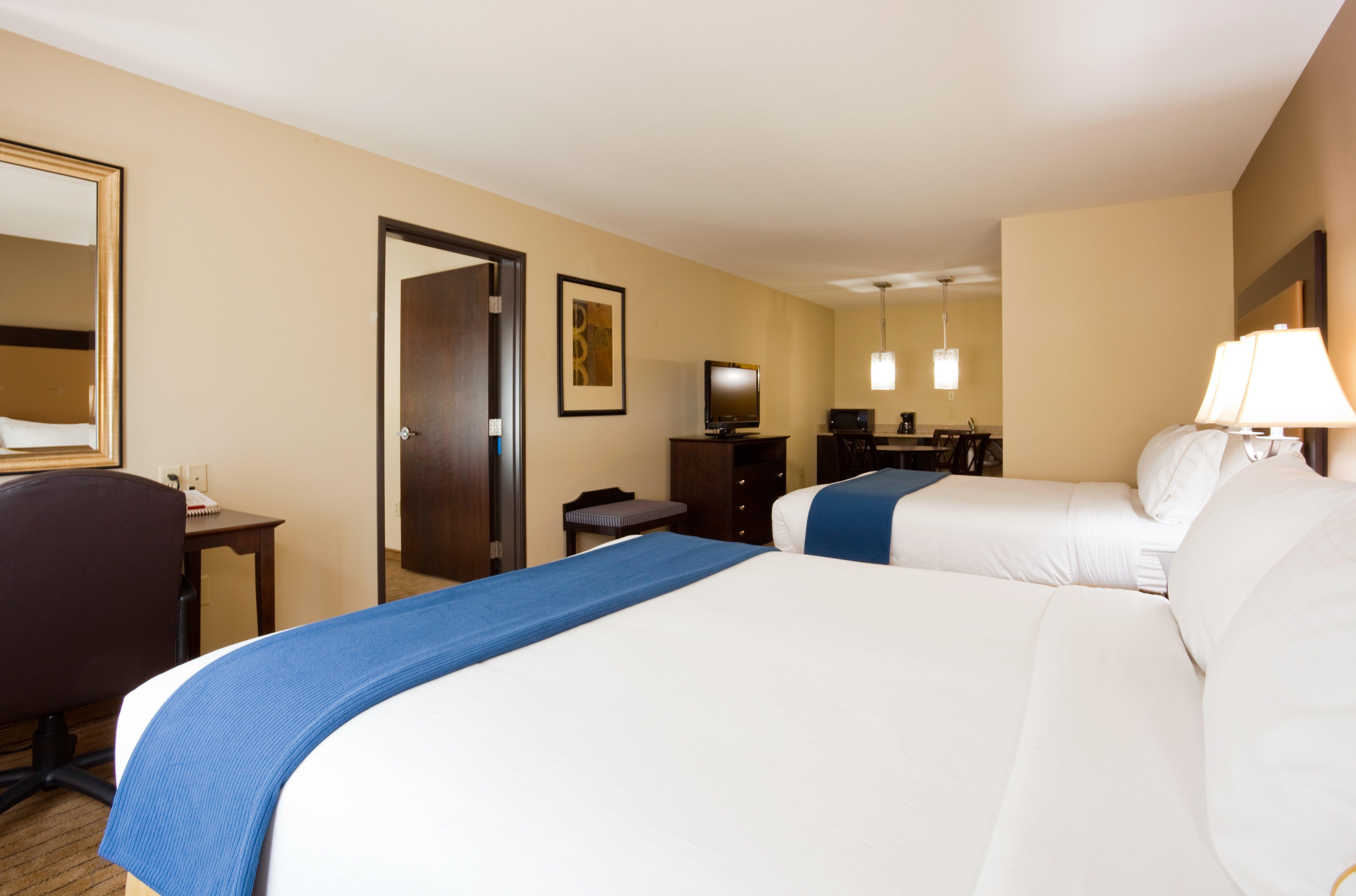 Holiday Inn Express & Suites Madison-Verona By Ihg Δωμάτιο φωτογραφία