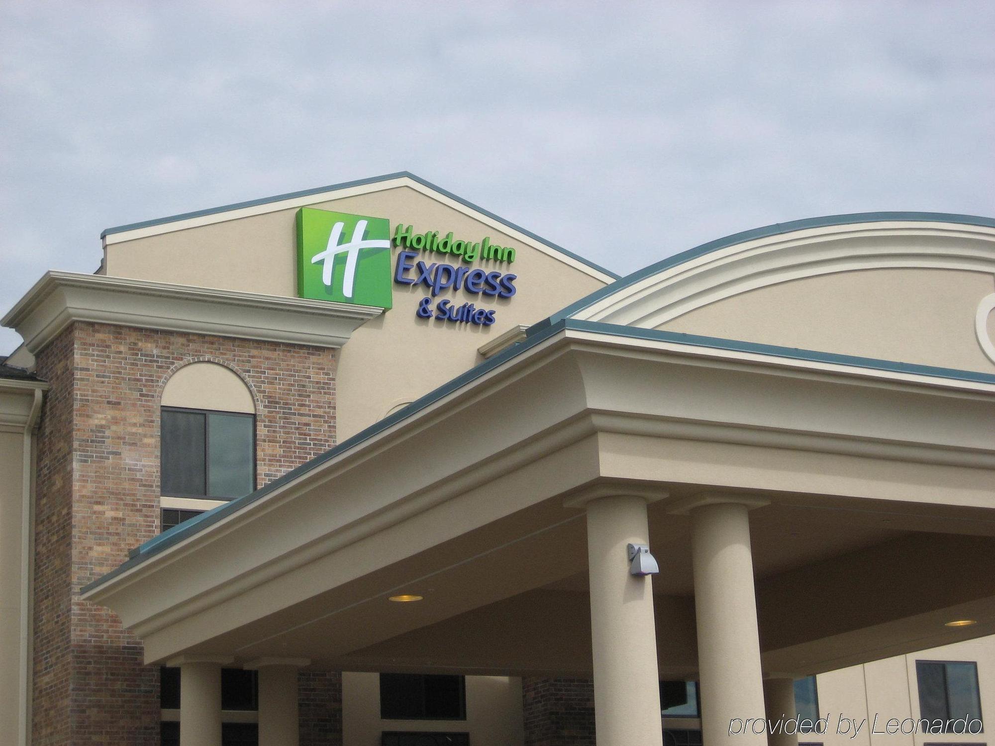 Holiday Inn Express & Suites Madison-Verona By Ihg Εξωτερικό φωτογραφία